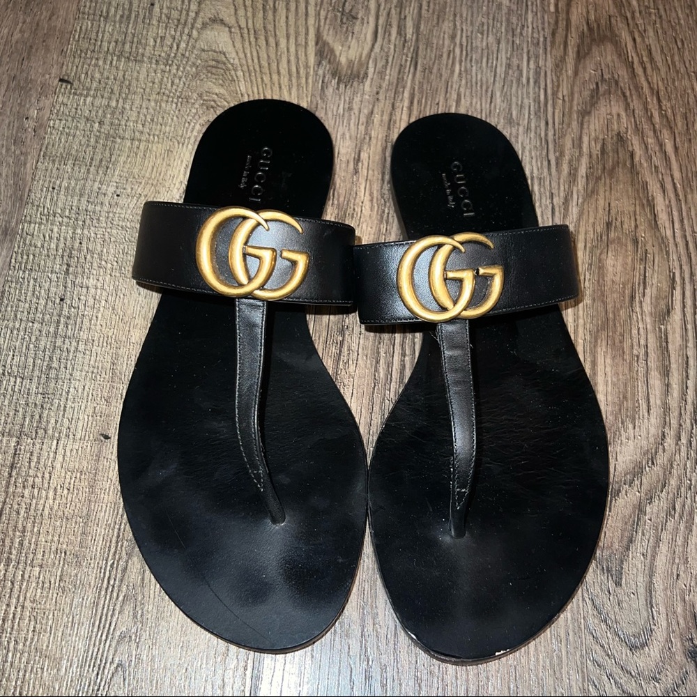 Leather thong sandal with Double G Gucci 100% authentic